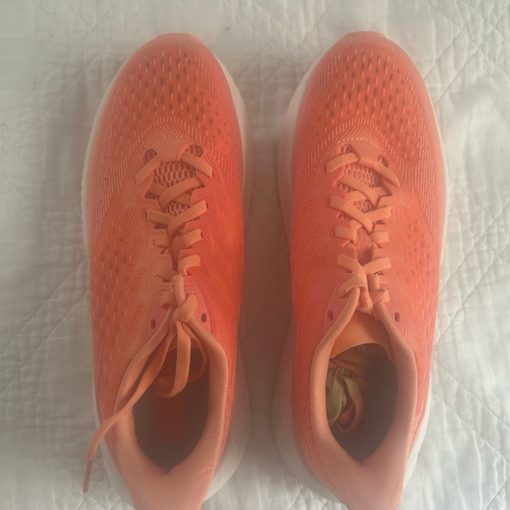 Hoka Mach 6

Never worn